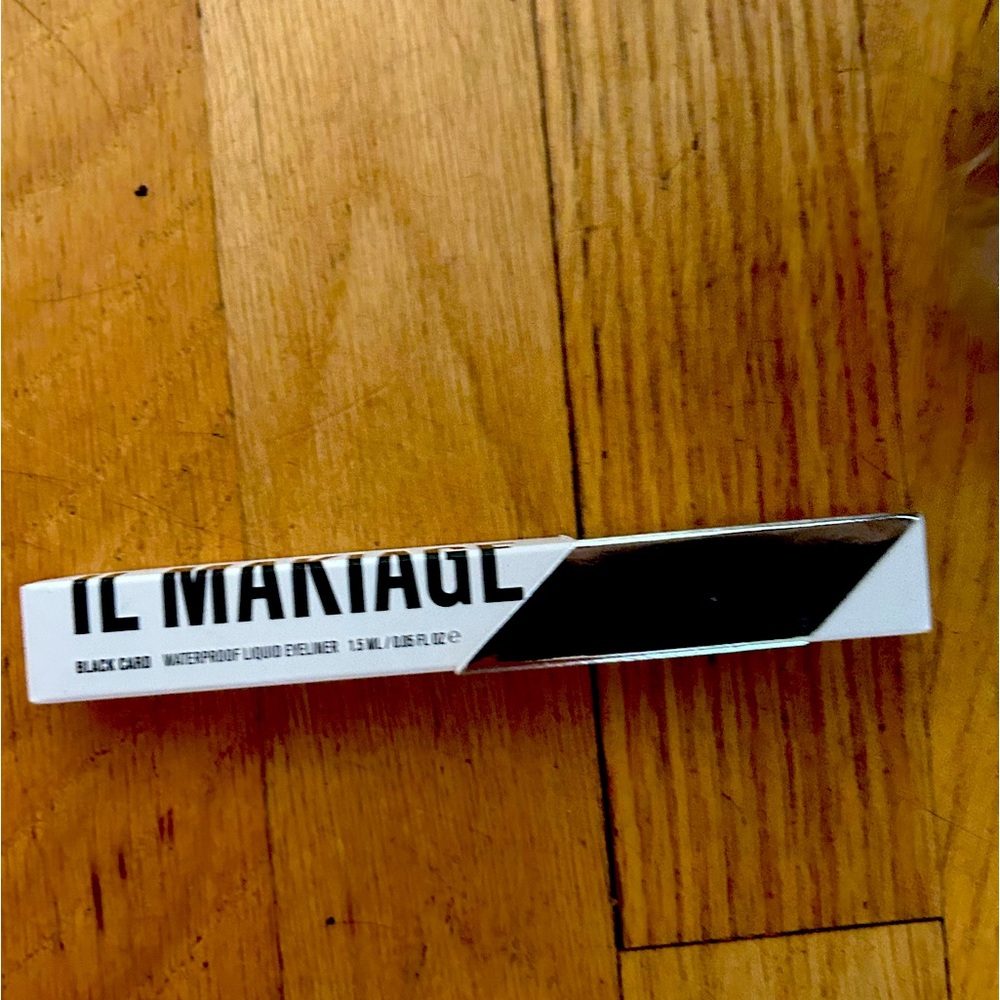 Il Makiage waterproof eyeliner